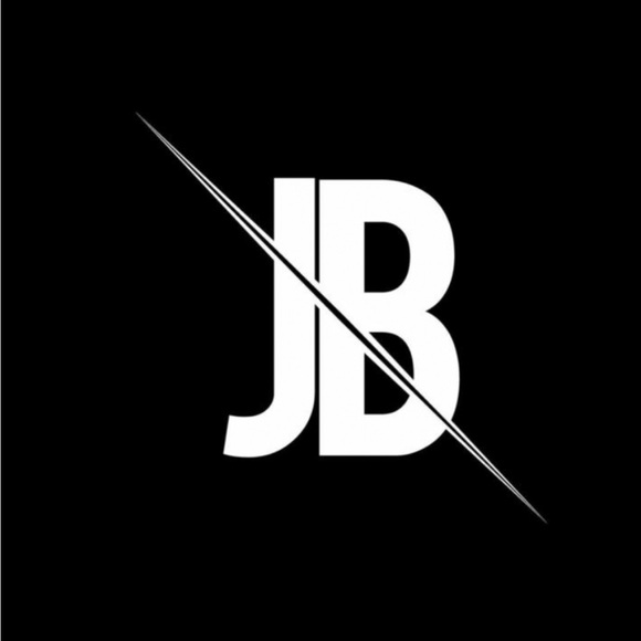 Meet your Posher, Julian - Picture 1 of 1